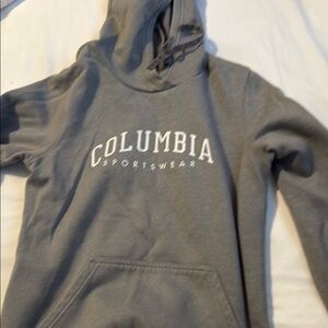 Men’s small Columbia hoodie no stains